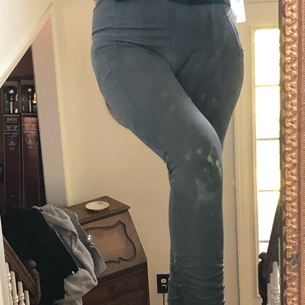Women’s size medium yoga pants